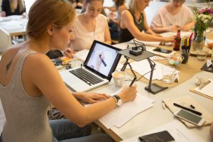 letterattack-workshop-mit-frau-hoelle