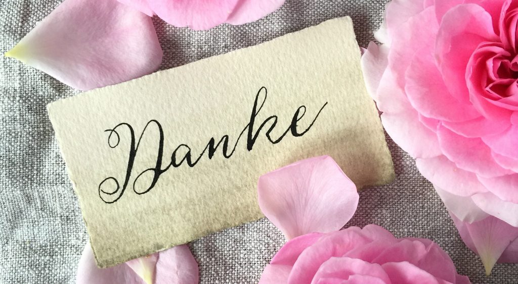 papier-liebe-danke-moderne-kalligrafie