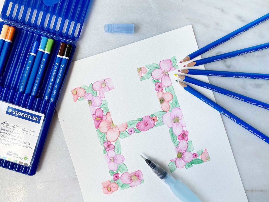 Botanical-Lettering mit Aquarellstiften