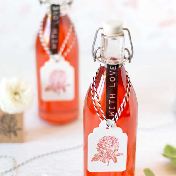 Rosenblütensirup by Katja Haas