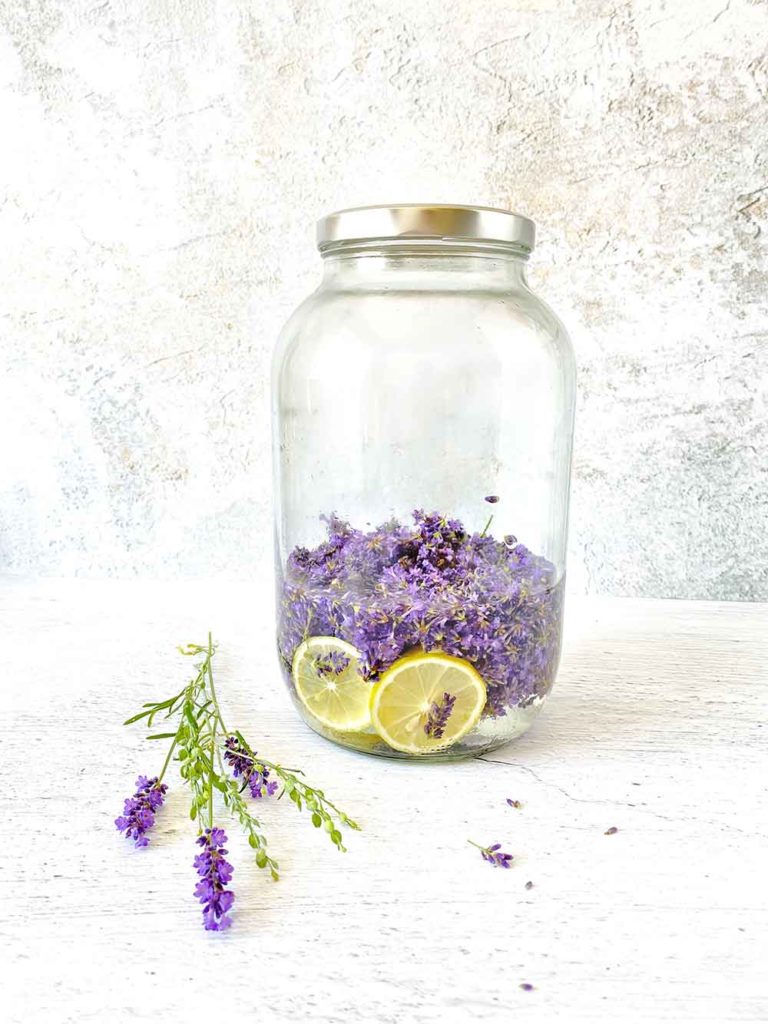 Lavendel-Sirup by Katja Haas