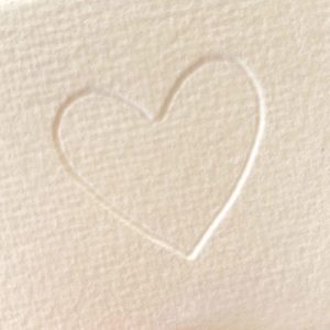 Papier prägen Herz vertieft