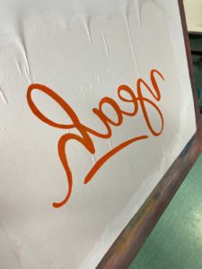 Siebdruck mit Papier-Schablone