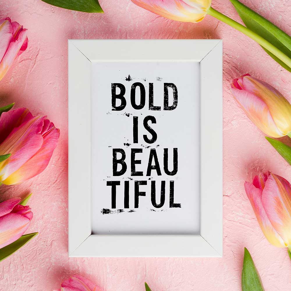 Typografische Collagrafie – Schrift mit Milchkarton gedruckt