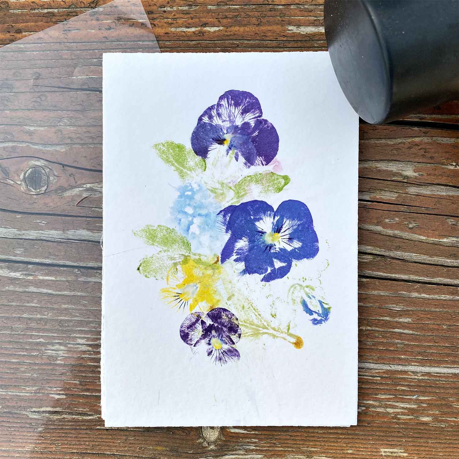 Blumendruck – Pflanzen hämmern auf Papier