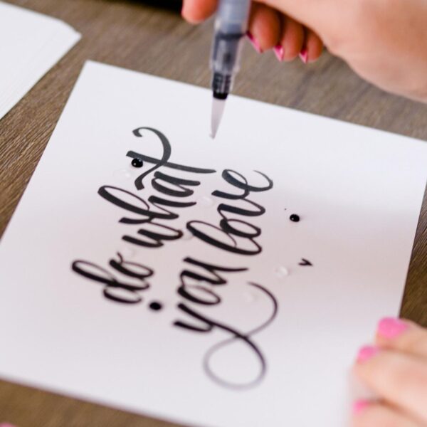 Handlettering-Schriftzug Do what you love