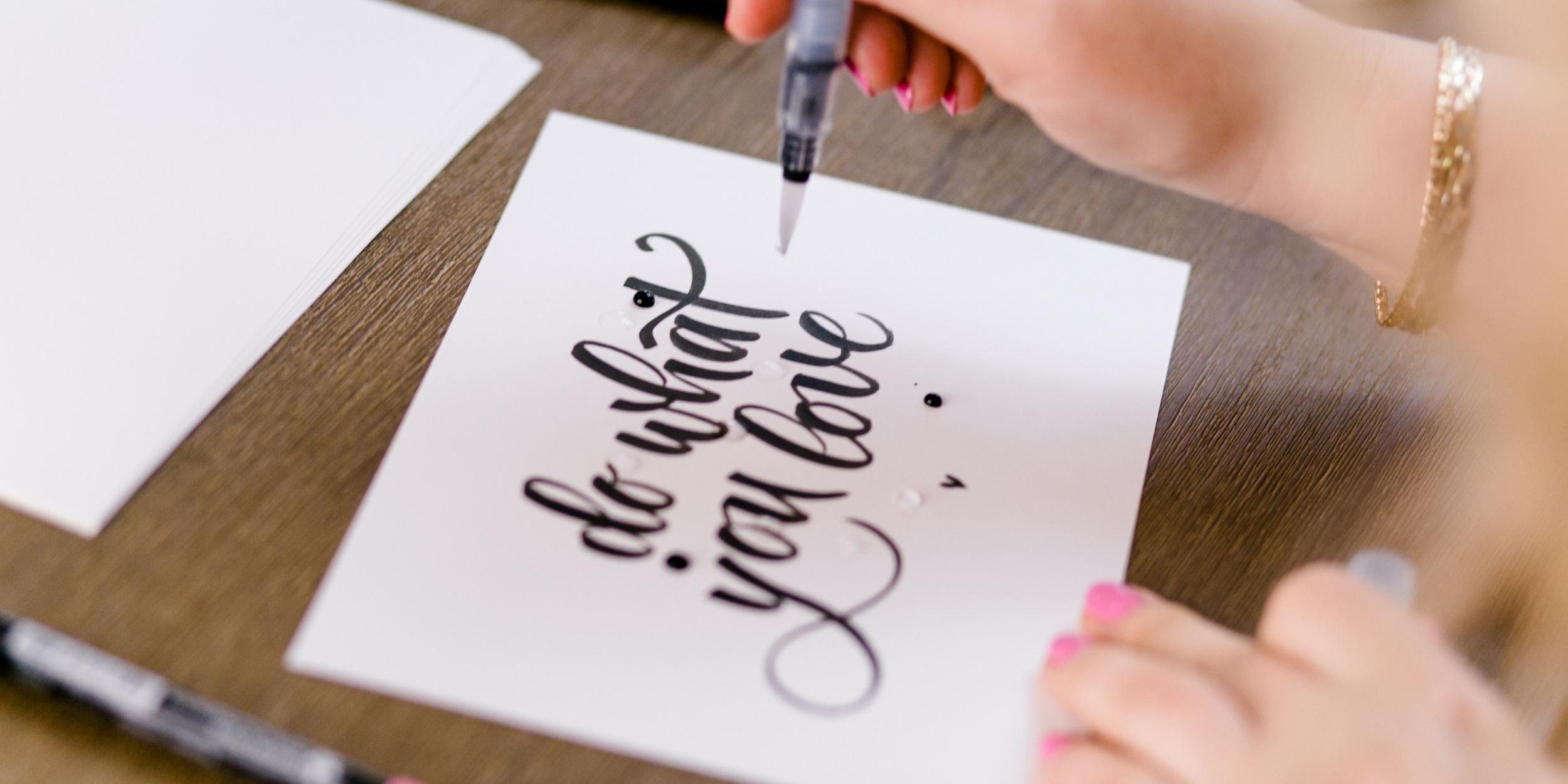 Handlettering-Schriftzug Do what you love